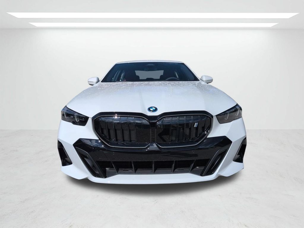 New 2027 White BMW eDrive40 image 9