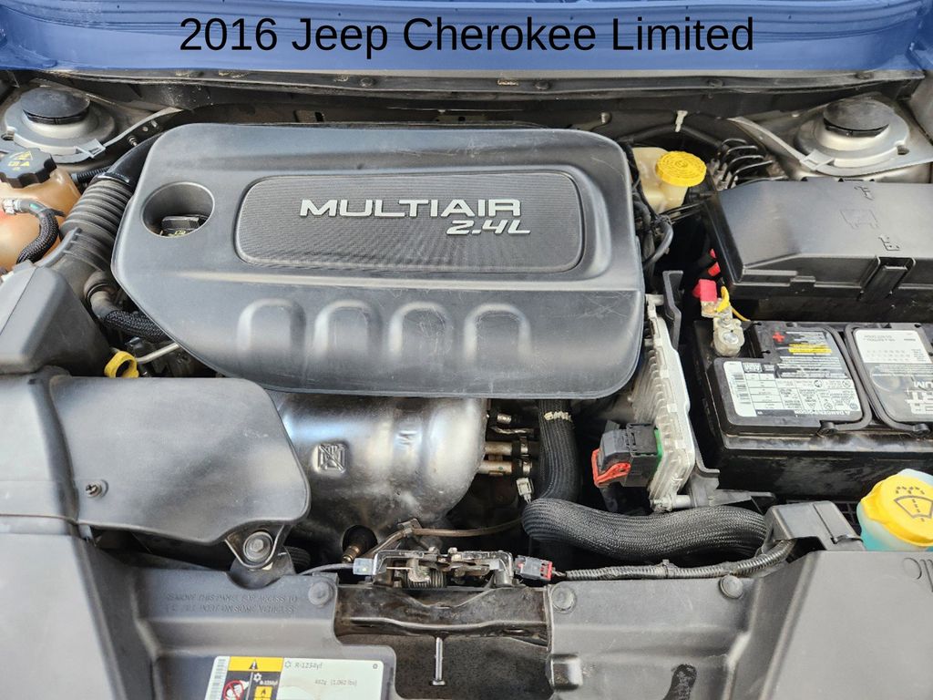 2016 Jeep Cherokee Limited 29