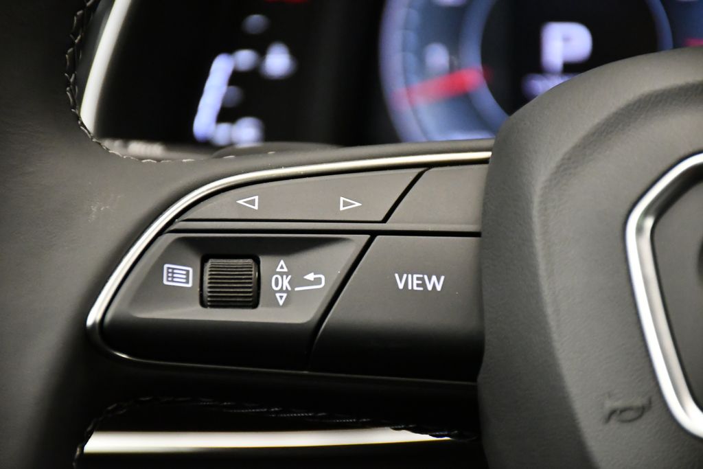 Thumbnail: 2026 Audi Q8 - 24