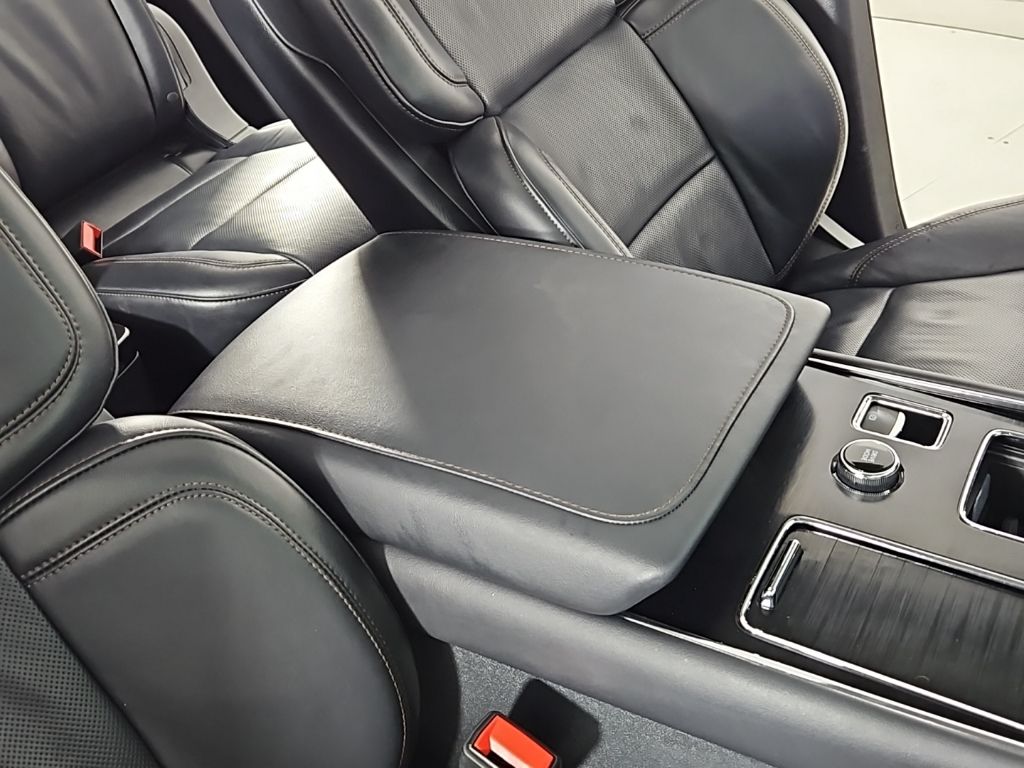 Thumbnail: 2025 Lincoln Aviator - 16