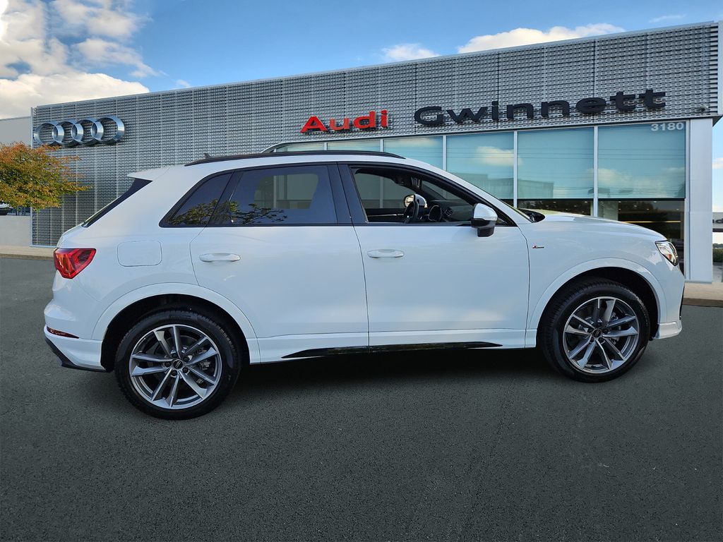 2025 Audi Q3 Premium photo