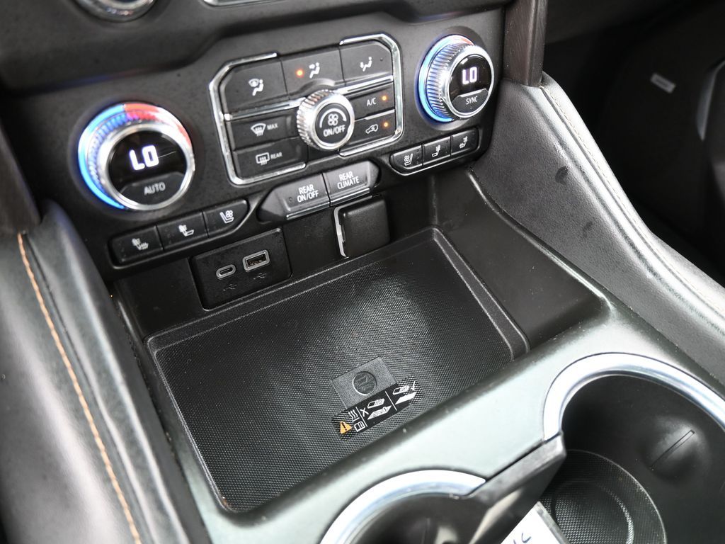 Used 2022 Onyx Black GMC AT4 image 35