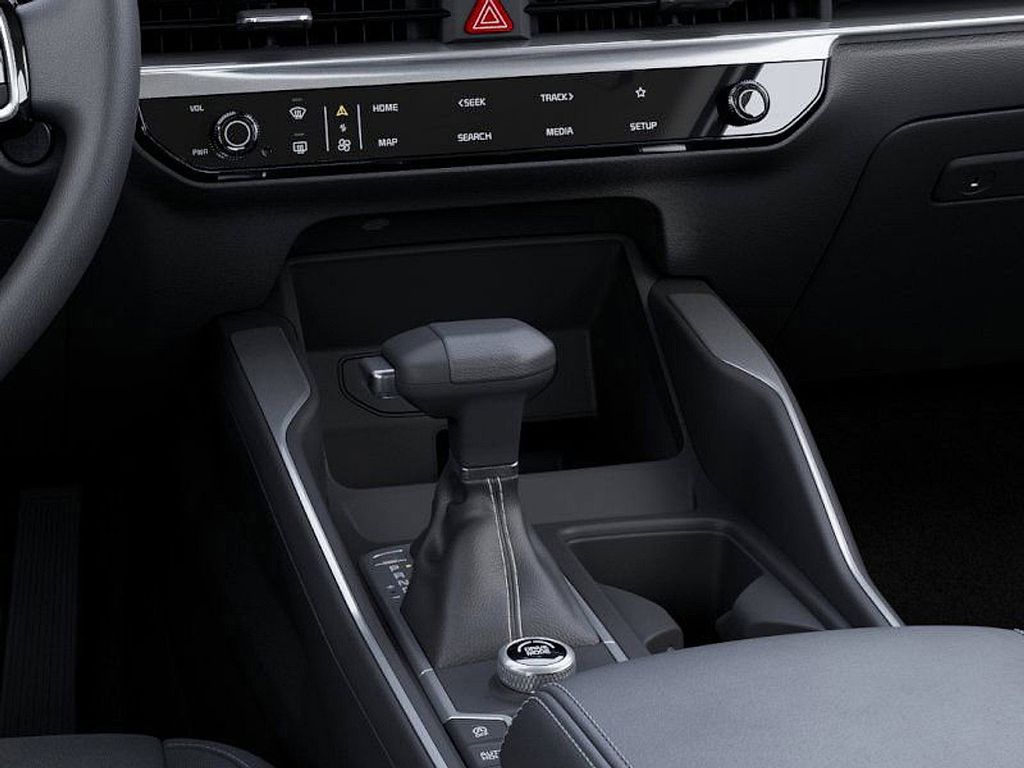 2025 Kia Sorento LX - Photo 22