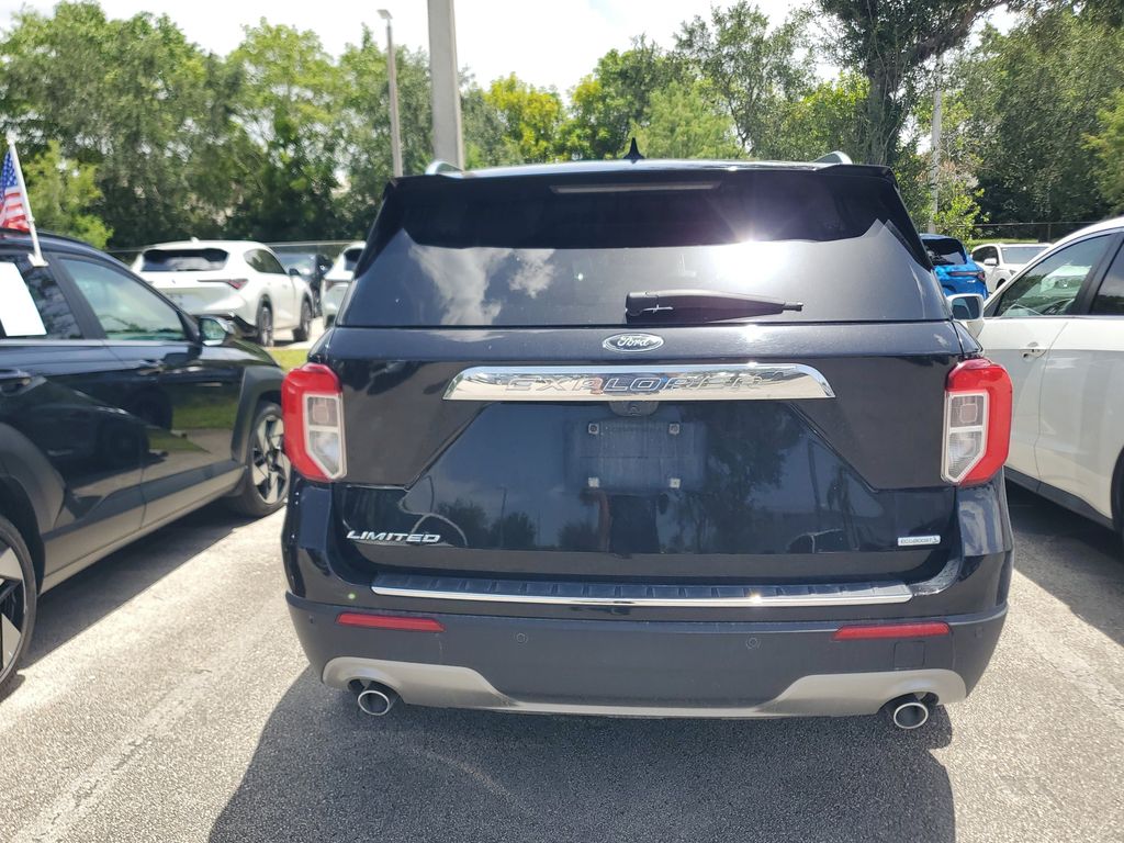 2020 Ford Explorer