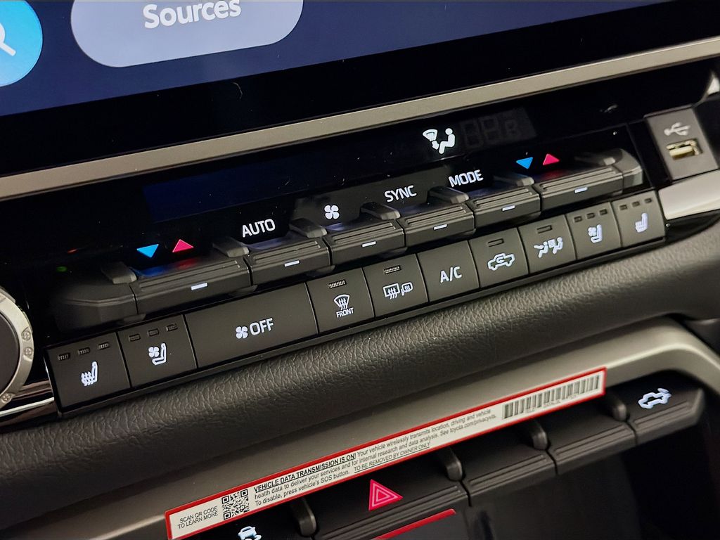 2026 Toyota Tundra Limited - Photo 17