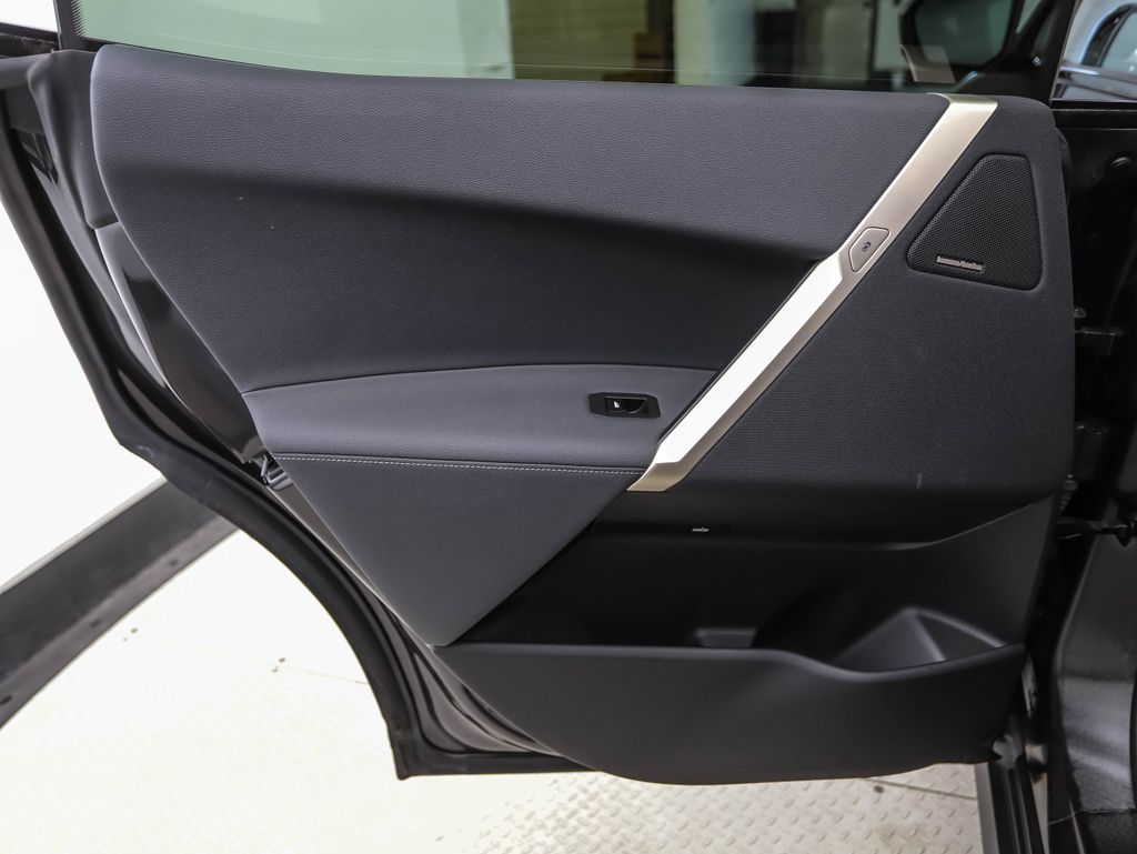 Thumbnail: 2024 BMW iX - 20