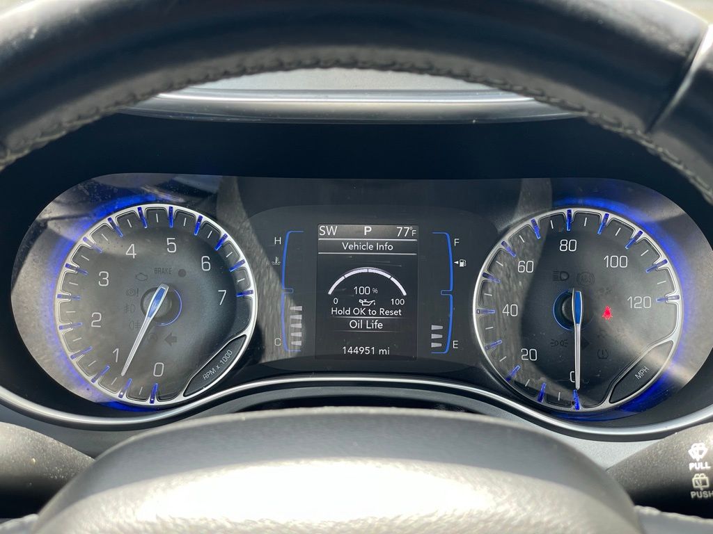 Thumbnail: 2018 Chrysler Pacifica - 13