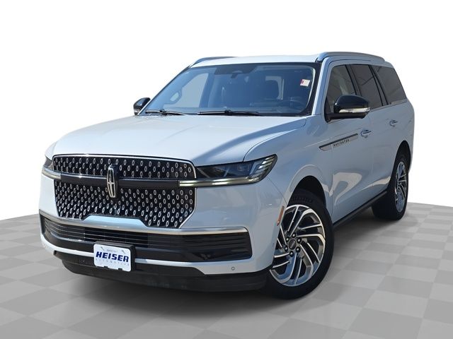 Crystal White Metallic CC 2025 Lincoln Navigator SUV / Crossover Four-Wheel Drive Automatic