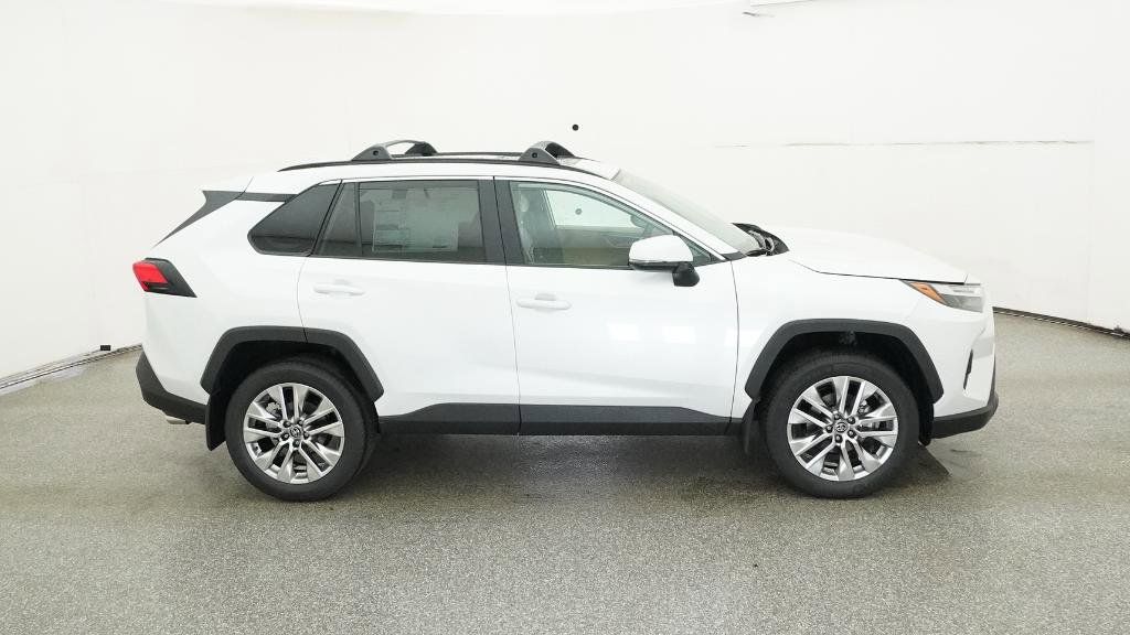 Thumbnail: 2025 Toyota RAV4 - 18