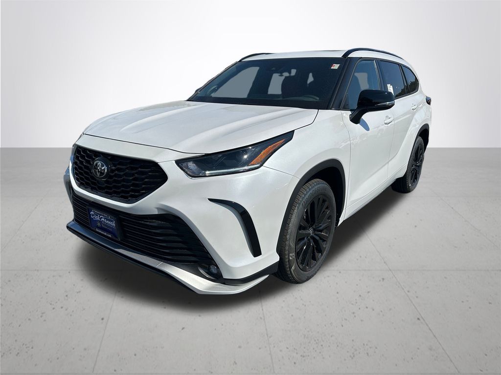 2025 Toyota Highlander XSE