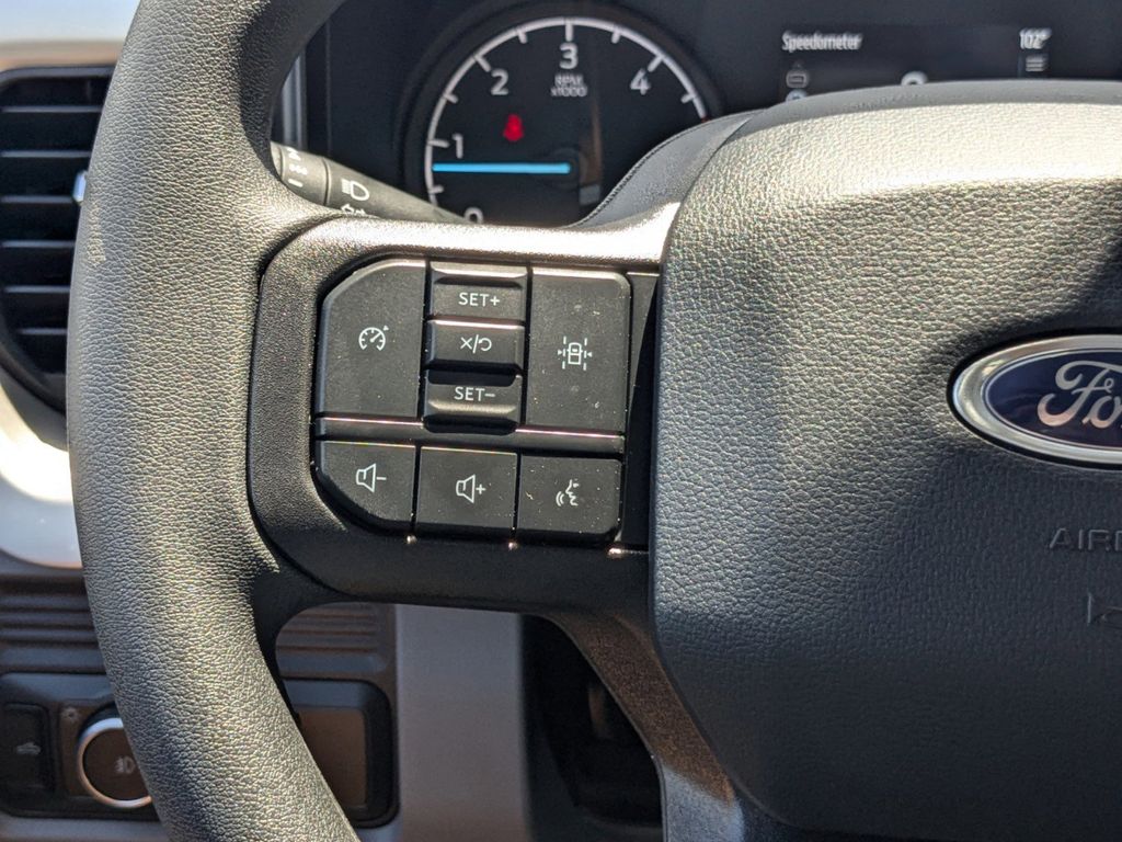 2025 Ford F-350 Super Duty XL