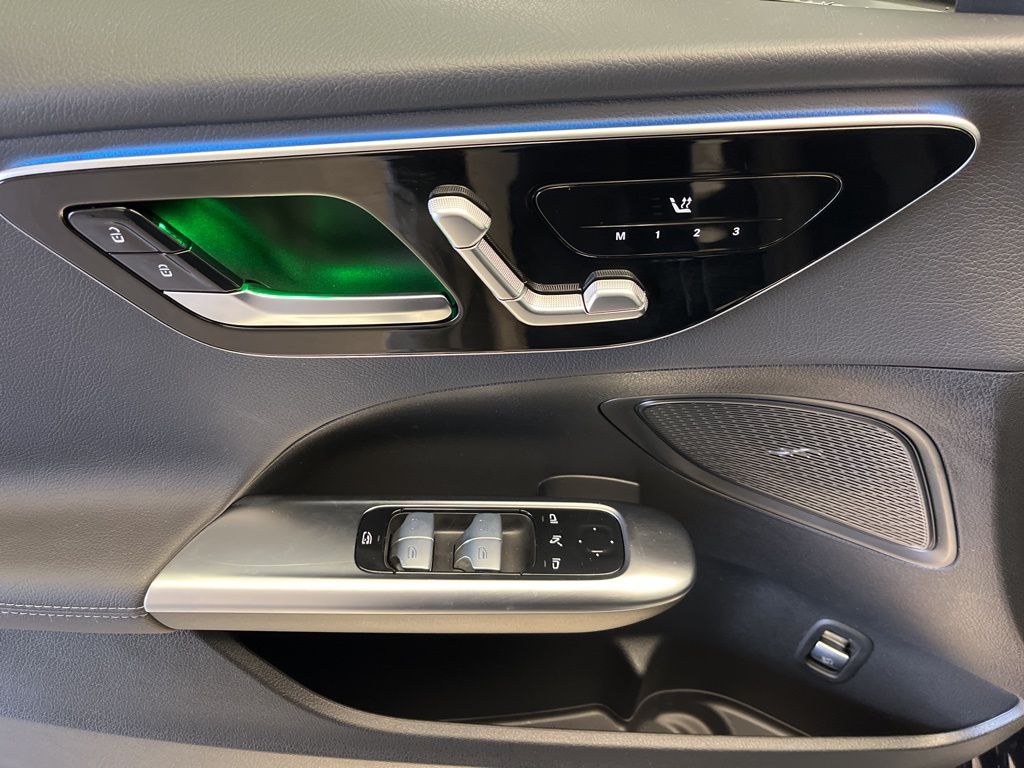 Thumbnail: 2025 Mercedes-Benz C-Class - 12