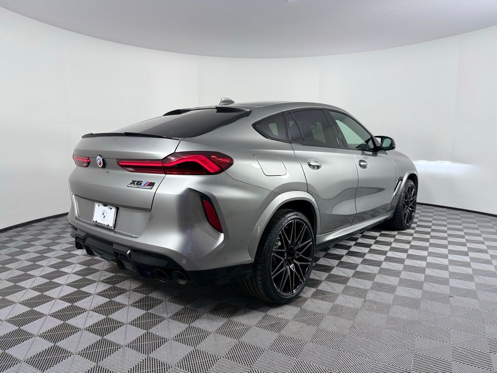 2023 BMW X6 M 5