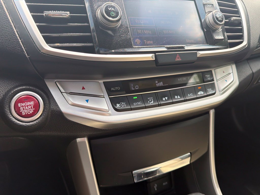 Thumbnail: 2015 Honda Accord - 28