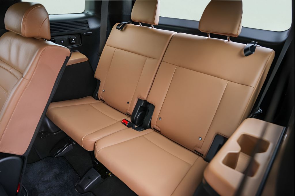 Used Car 2024 Hyundai Santa Fe Hybrid  Limited For Sale Under $40,000 In Austin, Texas