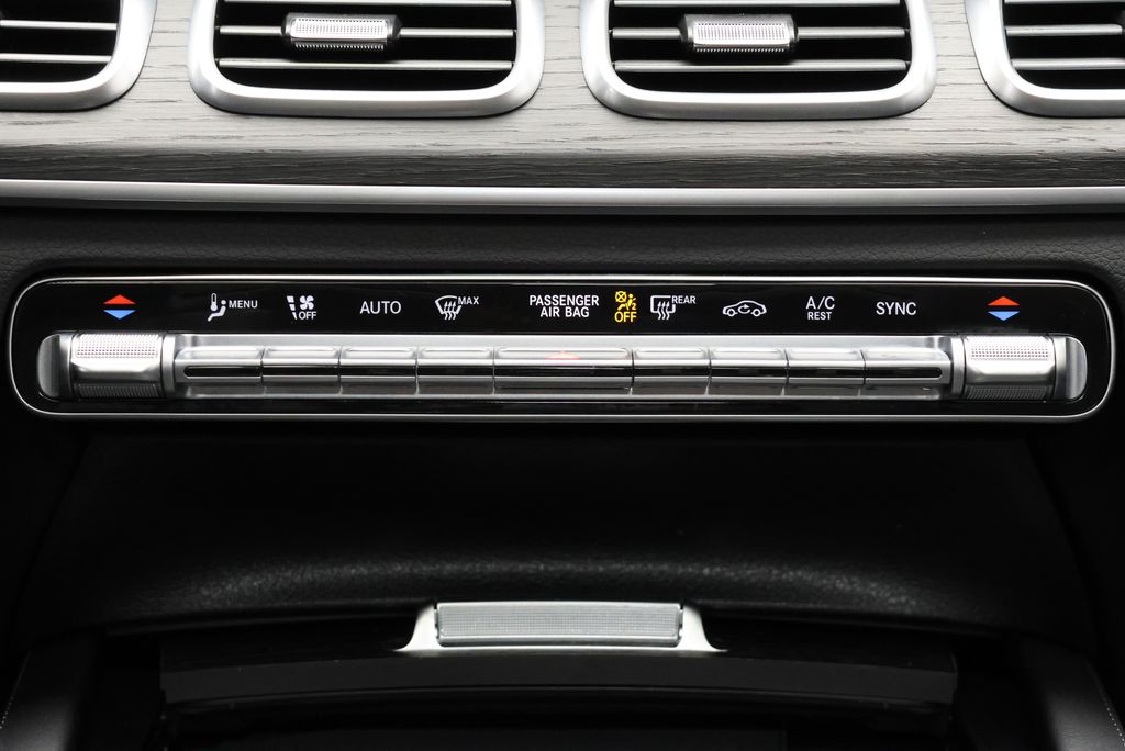 Thumbnail: 2026 Mercedes-Benz GLE - 27