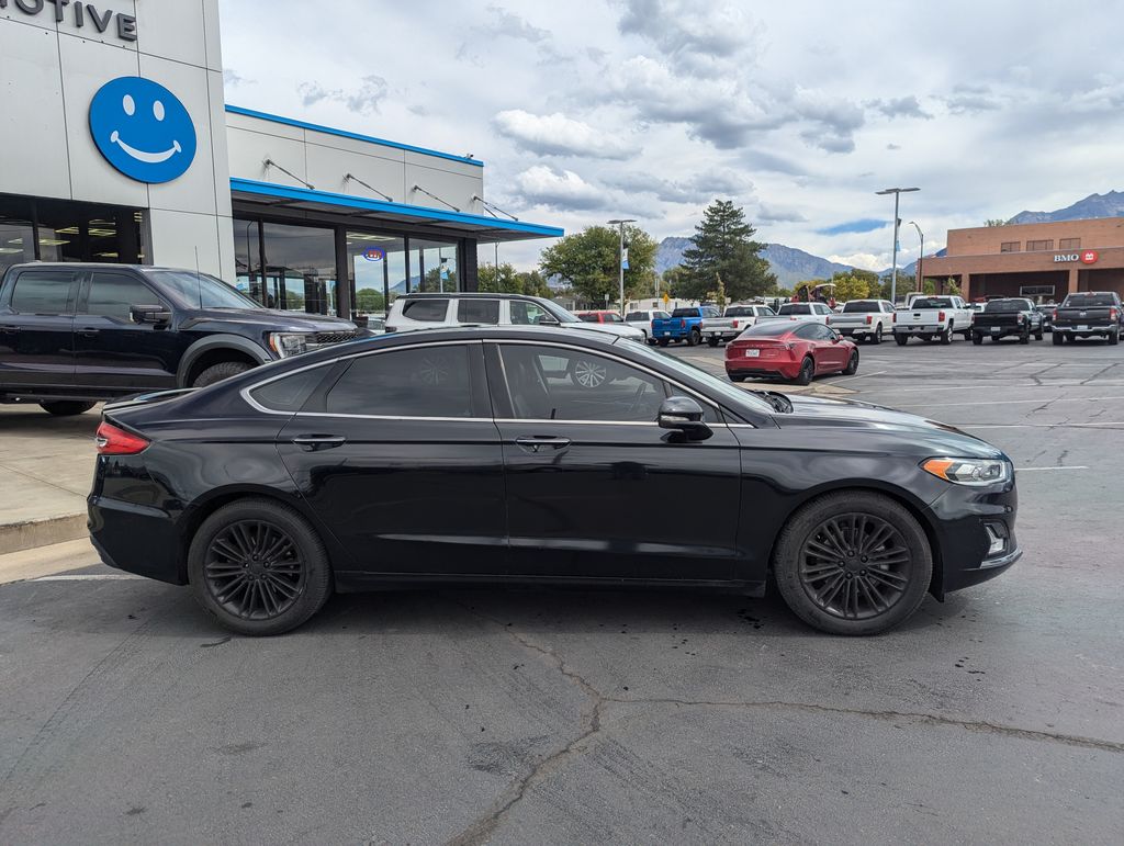 2019 Ford Fusion Titanium 2