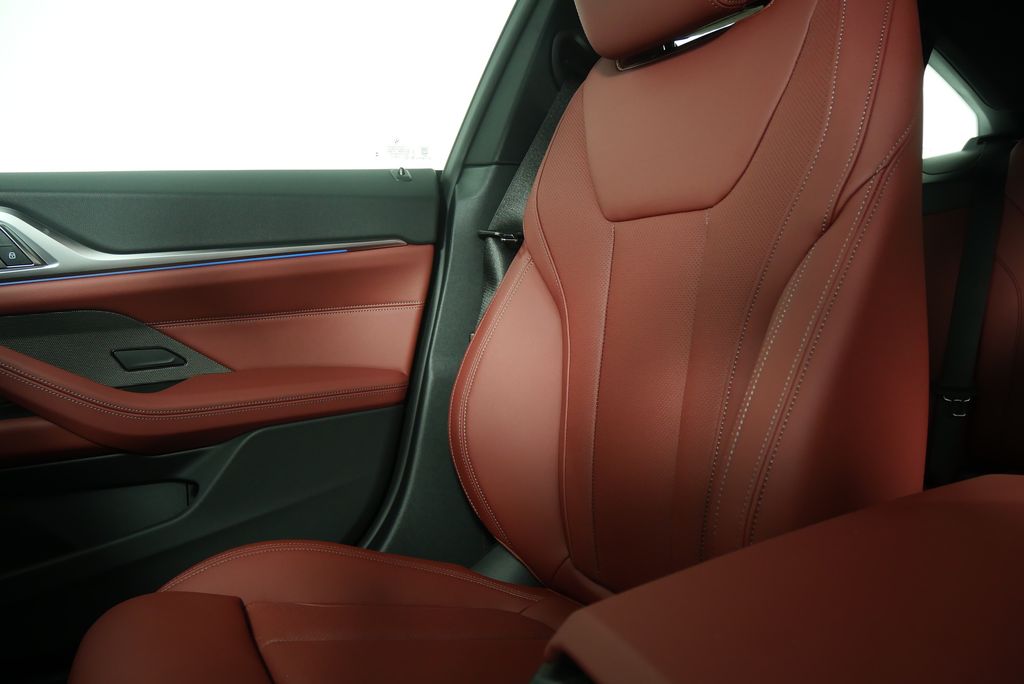 Thumbnail: 2025 BMW i4 - 21