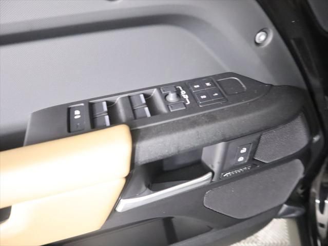 Thumbnail: 2025 Land Rover Defender - 24