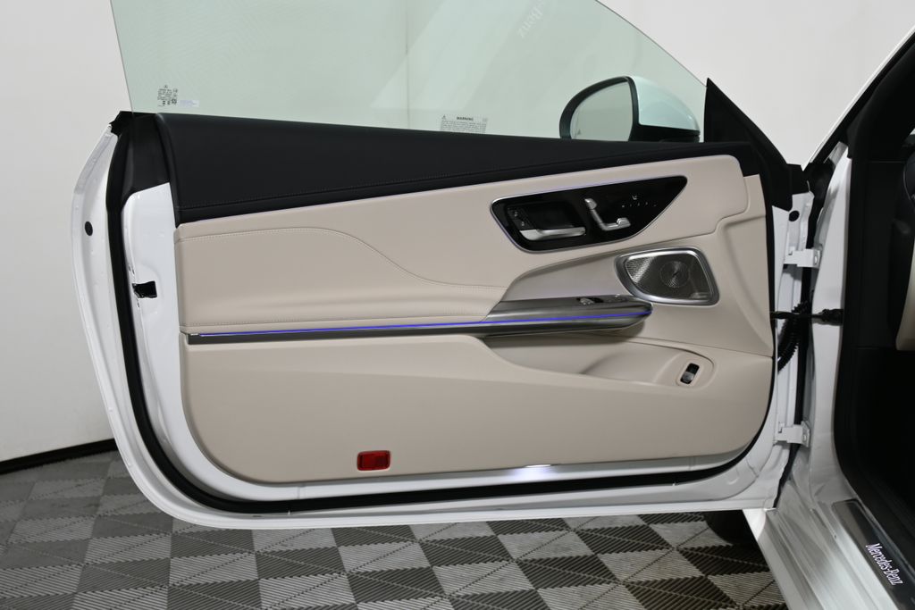 Thumbnail: 2026 Mercedes-Benz CLE - 21