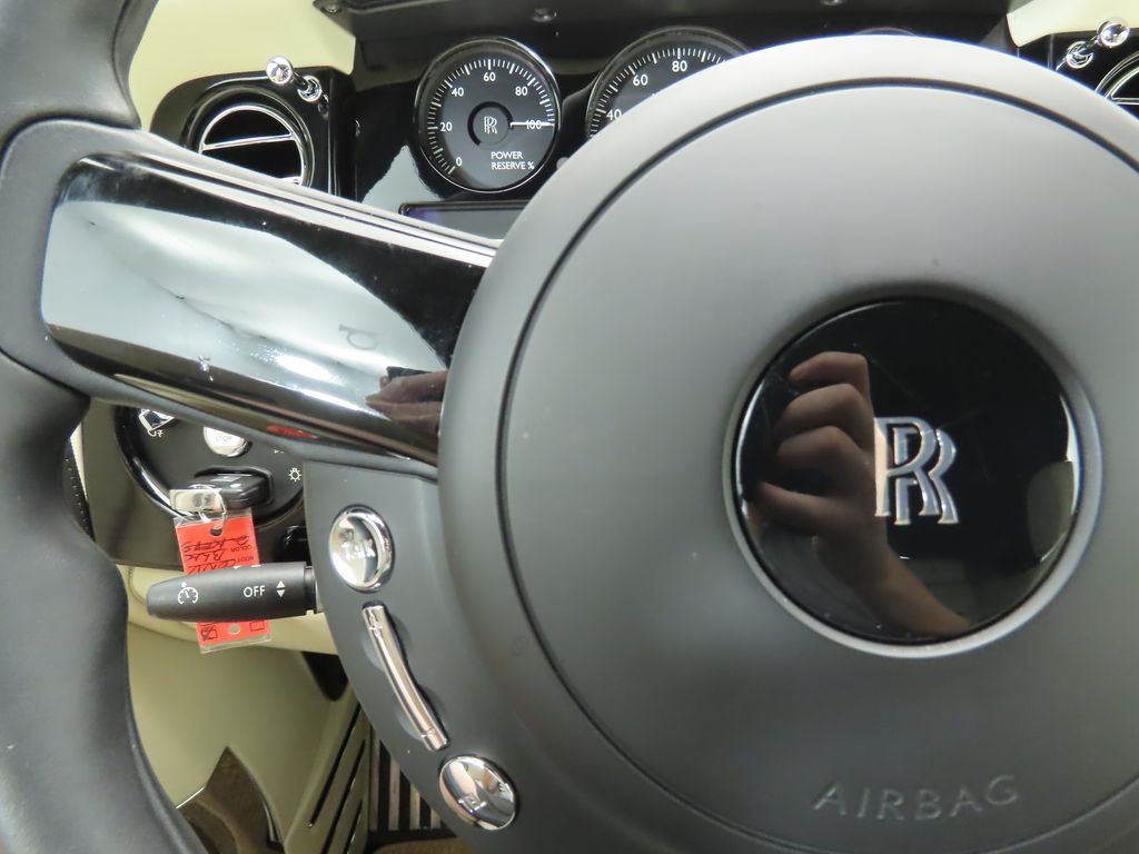 Thumbnail: 2012 Rolls-Royce Phantom - 19
