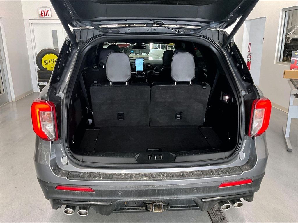 2021 Ford Explorer — photo 36