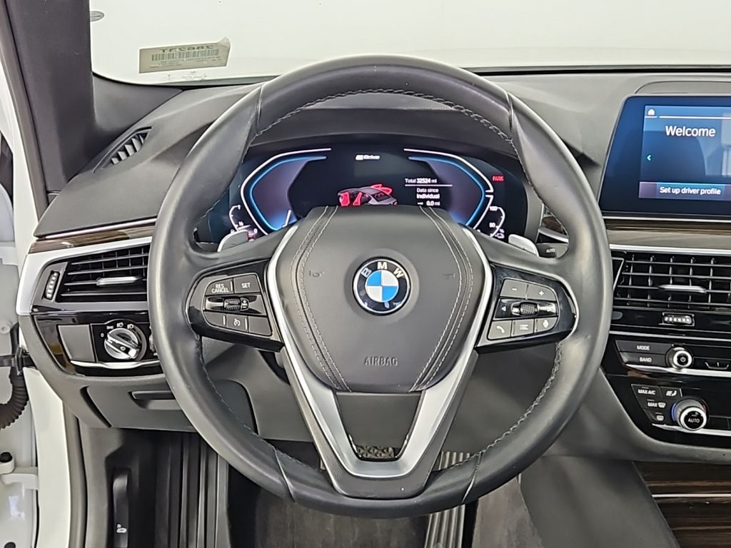 Thumbnail: 2020 BMW 5 Series - 28