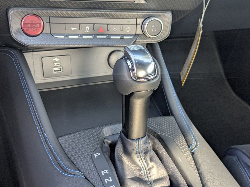 2025 Ford Mustang Dark Horse Fastback