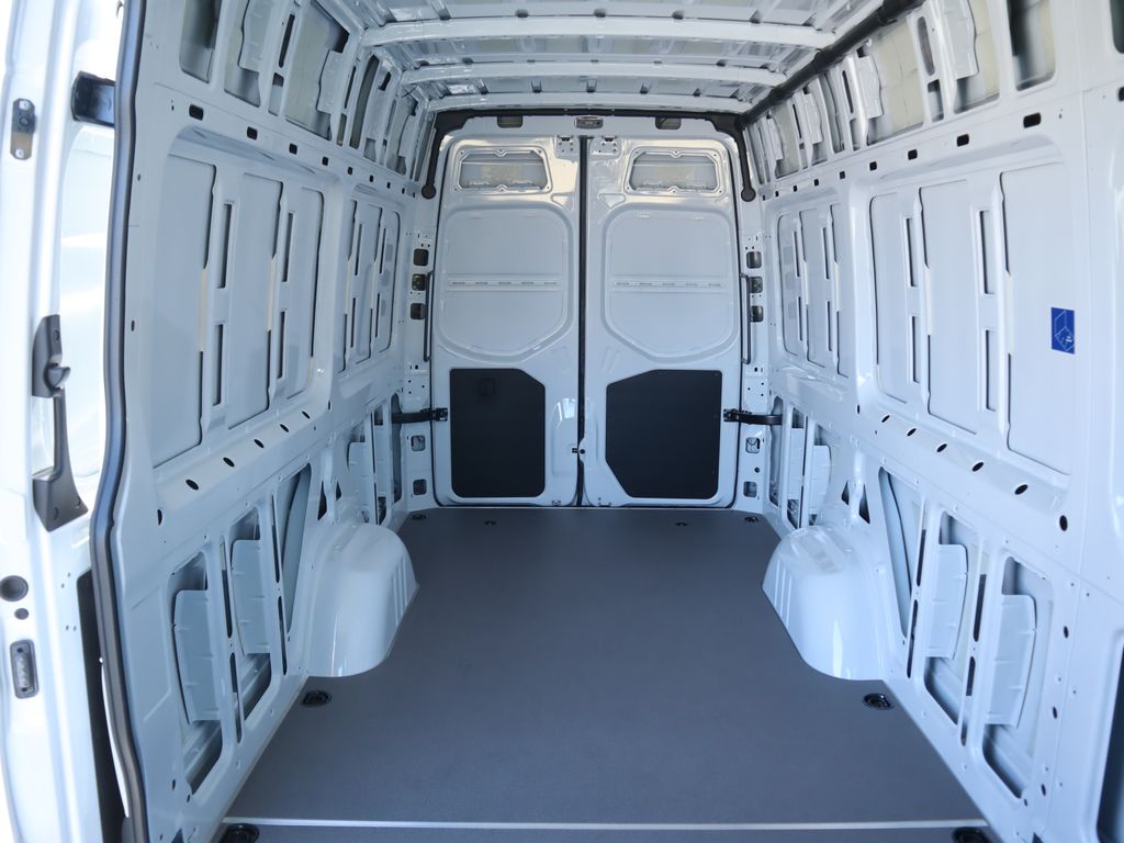 Thumbnail: 2025 Mercedes-Benz Sprinter - 27