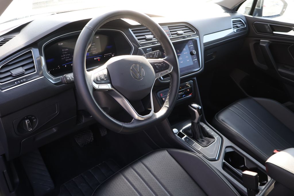 Thumbnail: 2024 Volkswagen Tiguan - 28