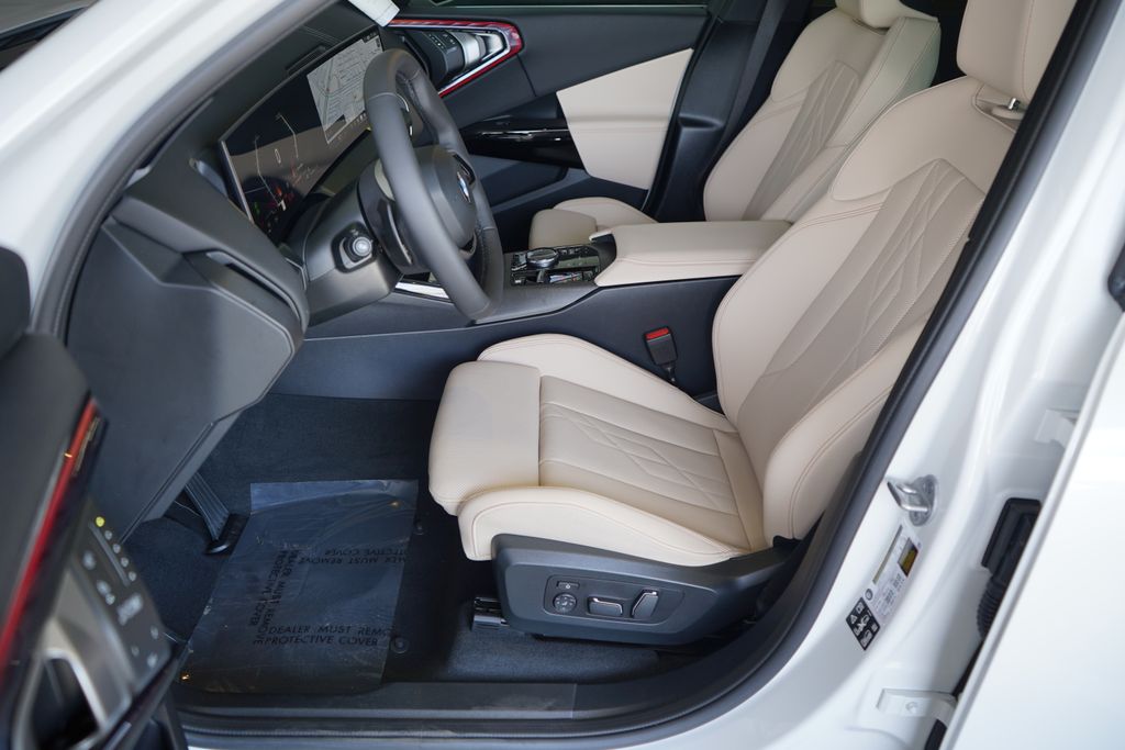 Thumbnail: 2026 BMW X3 - 10