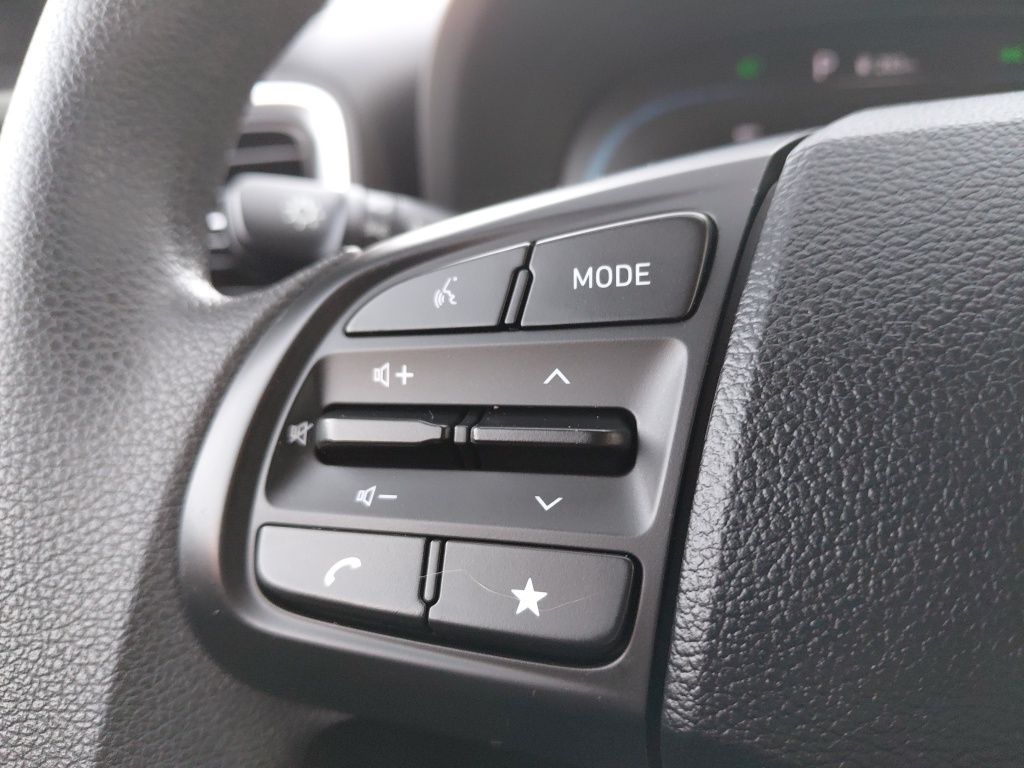 Thumbnail: 2023 Hyundai Venue - 29