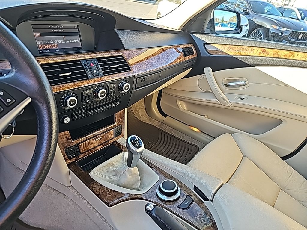 2008 BMW 5 Series 535xi 21