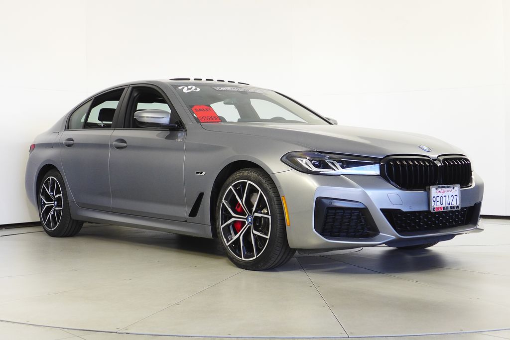 Thumbnail: 2023 BMW 5 Series - 4