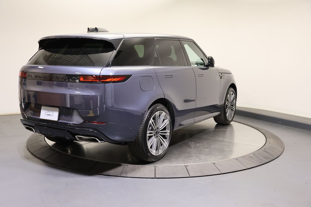 Thumbnail: 2026 Land Rover Range Rover Sport - 5