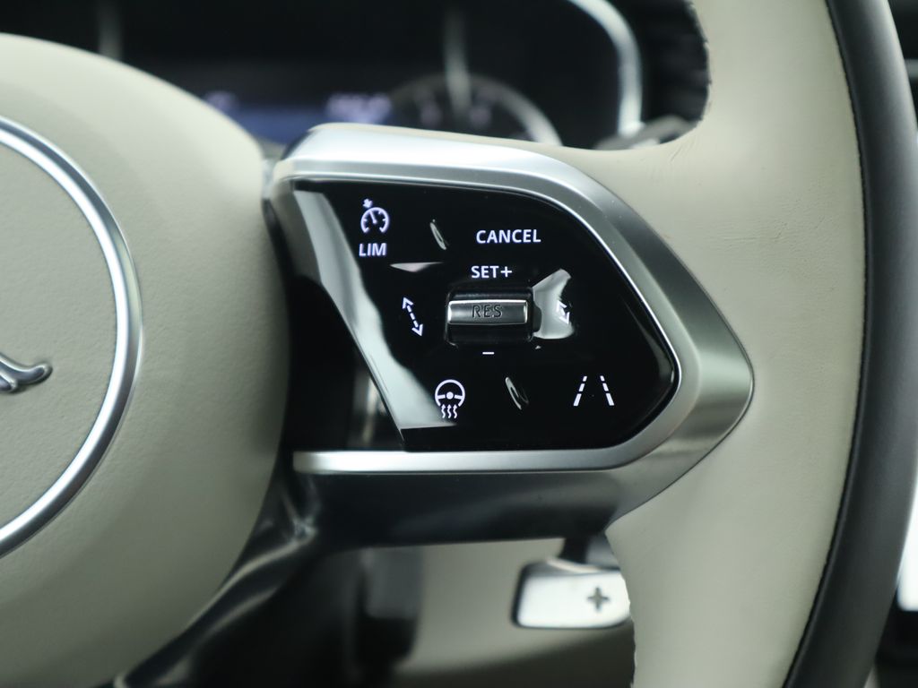 Thumbnail: 2023 Jaguar F-Pace - 12