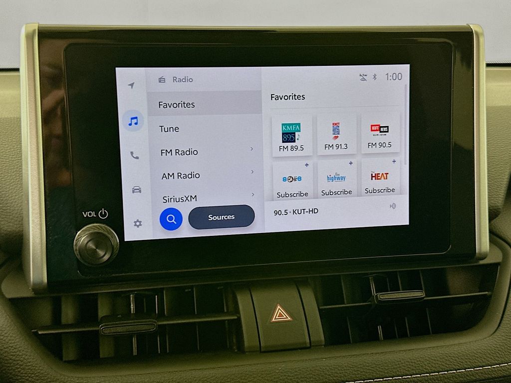 Thumbnail: 2025 Toyota RAV4 - 15