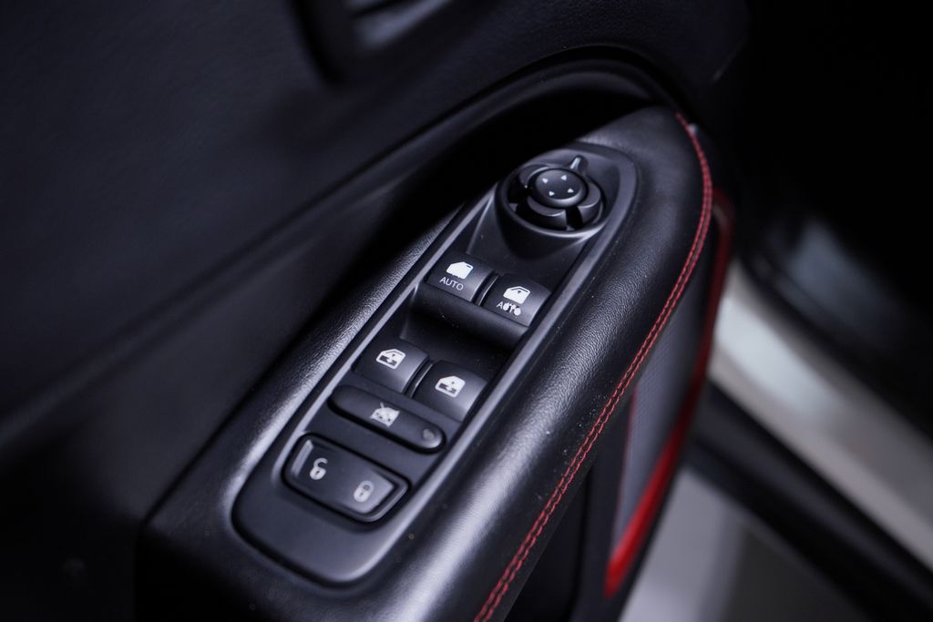 Thumbnail: 2021 Jeep Compass - 16