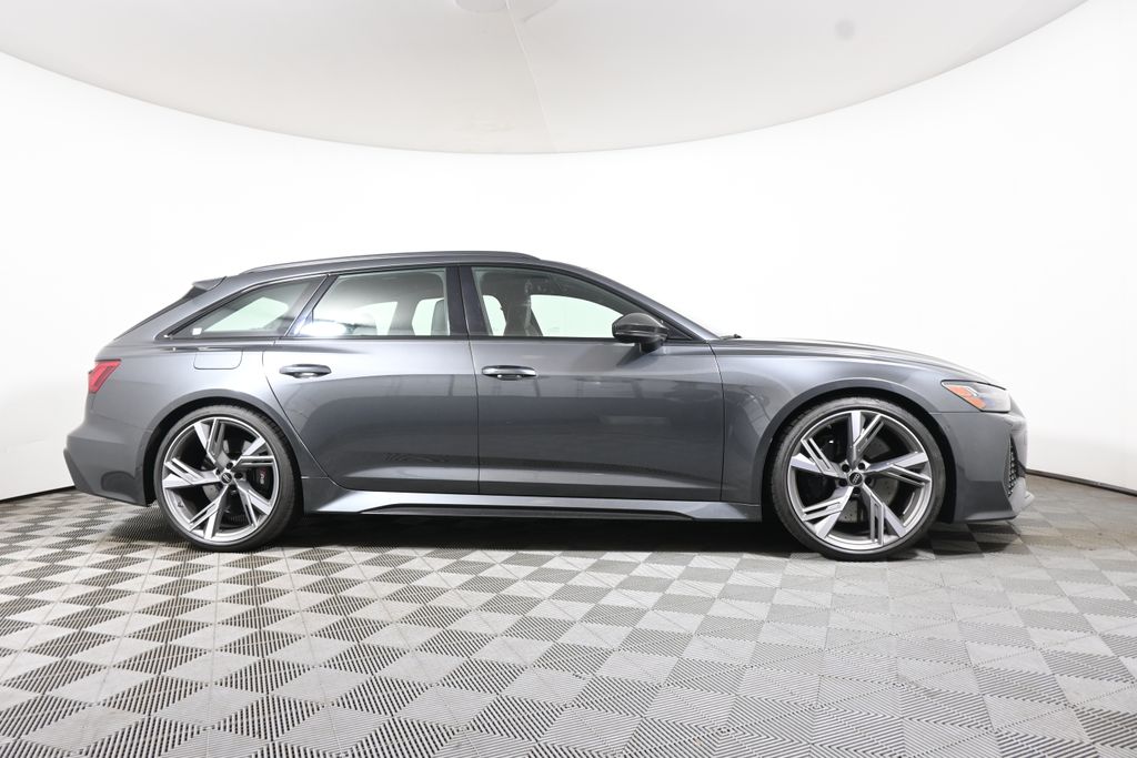 Thumbnail: 2023 Audi RS 6 - 8