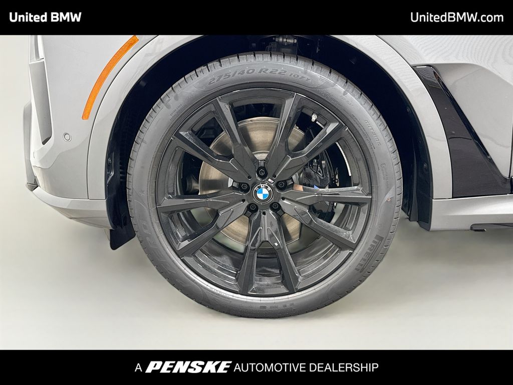 Thumbnail: 2027 BMW X7 - 2