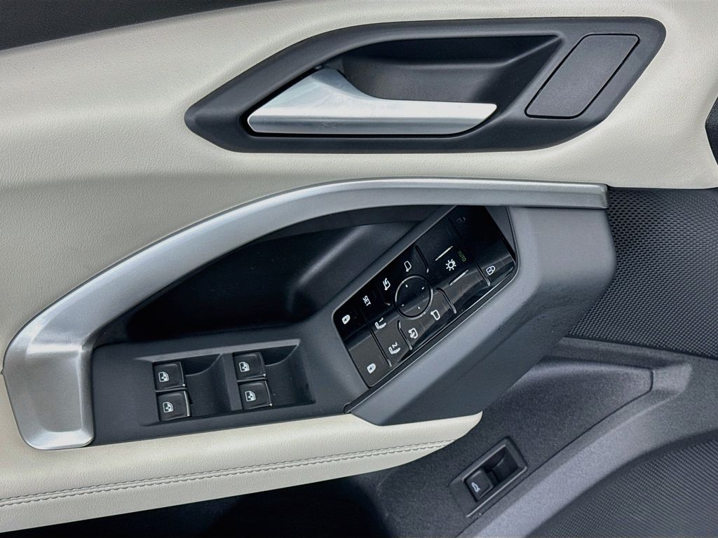 Thumbnail: 2026 Audi Q5 - 22