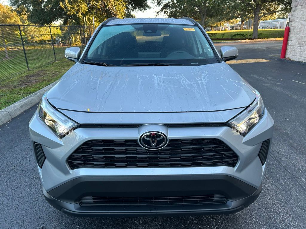 Thumbnail: 2025 Toyota RAV4 - 8
