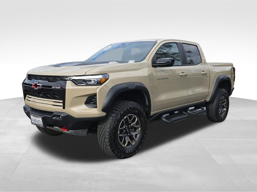 Sand Dune Metallic 2024 Chevrolet Colorado Pickup Truck Four-Wheel Drive 8-Speed Automatic