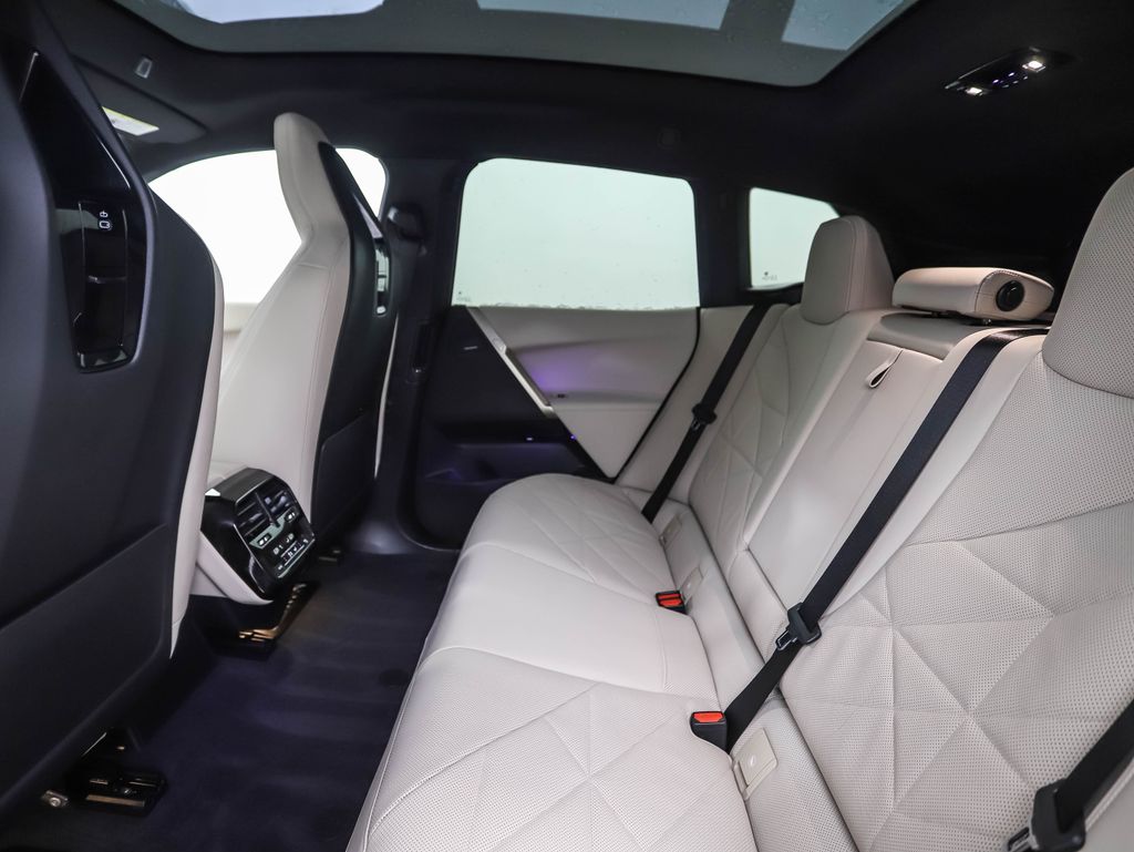 Thumbnail: 2025 BMW iX - 22