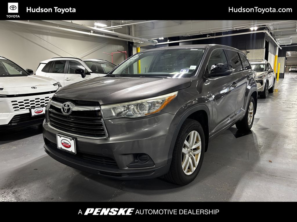 2015 Toyota Highlander LE -
                  Jersey City, NJ