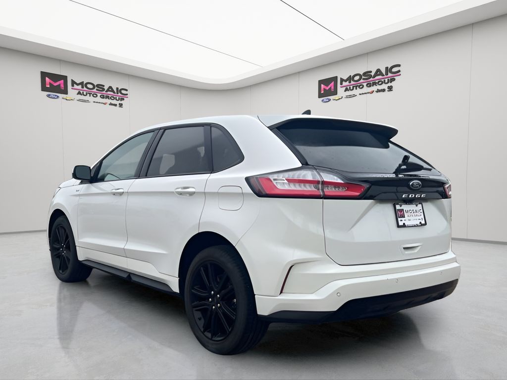 2022 Ford Edge