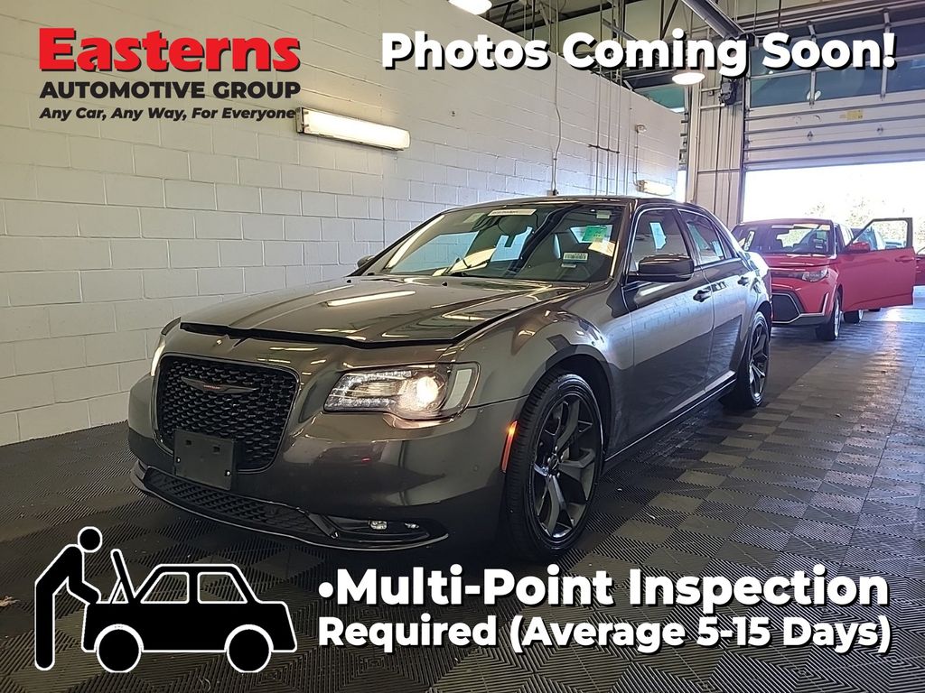 2023 Chrysler 300 S's photo
