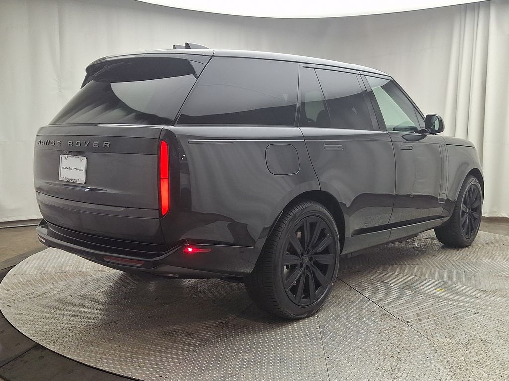 Thumbnail: 2026 Land Rover Range Rover - 3