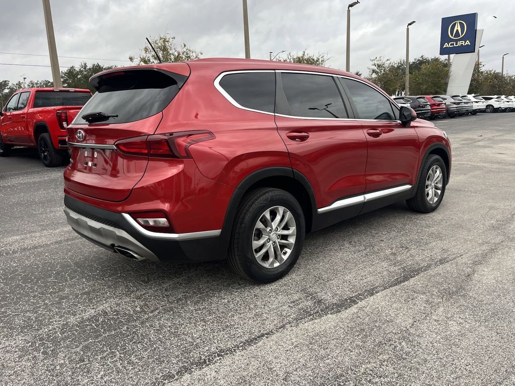 2019 Hyundai Santa Fe SE 5