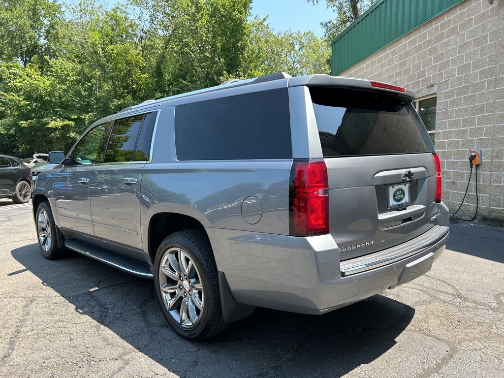 Thumbnail: 2020 Chevrolet Suburban - 4